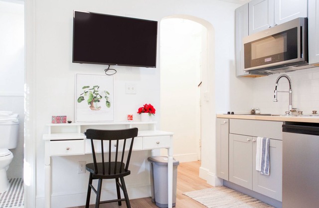 NEW! Bright & Cheery Studio Apt in Buffalo