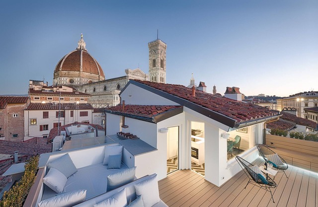 NEUE BSL Boutique Suite mit atemberaubender Aussichtsterrasse, perfekt für Flitterwochen und Familien