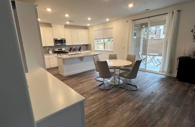 New Built*pet*corp/insurance Housing*24/7 access