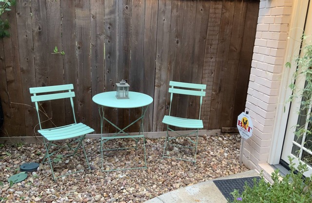 New Carriage House Apartment -Historic neighborhood near Medical District & TCU