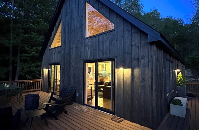 new catskills cabin with custom sauna, cedar hot tub, gym, and game room