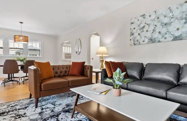 NEW Charming 3bedrm Bungalow on Beautiful Street