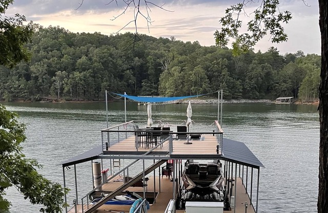 NEW - Charming Lakefront Cottage with 2-Story Dock on Deep Water
