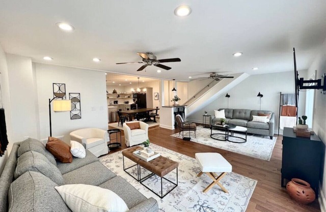 NEW Cicero LAKE HOUSE - Sleeps 9