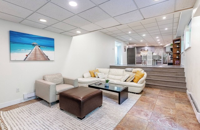 Spacious 3 BR Nature Lover's Retreat in North Vancouver