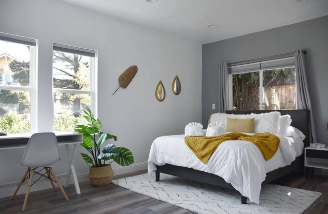 NEW Colorful + Spacious 3BD/2BA Home in the ❤️of Mill Valley - Fully remodeled