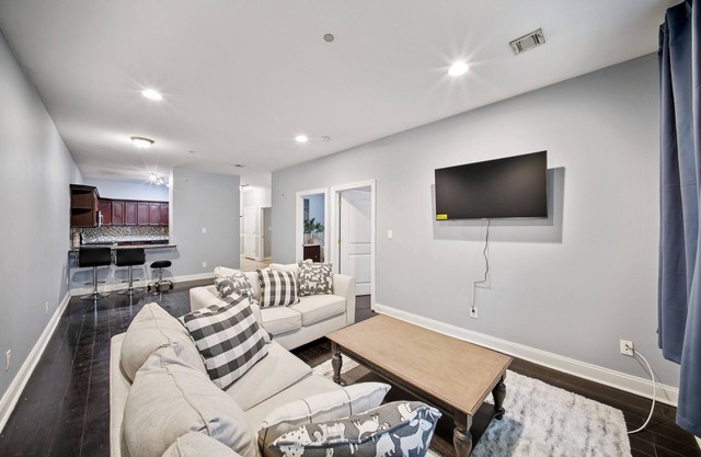 NEW! Comfortable 2BR Retreat 15 Min to NYC