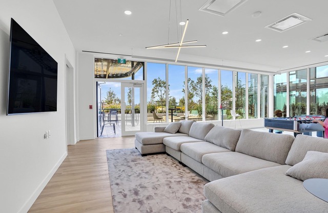 new condo with great amenities