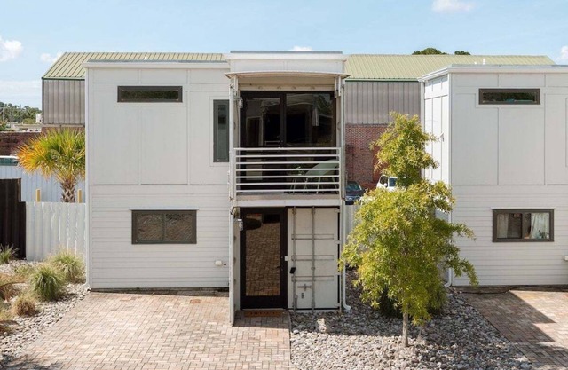 New! Container Home in Heart of Cargo District