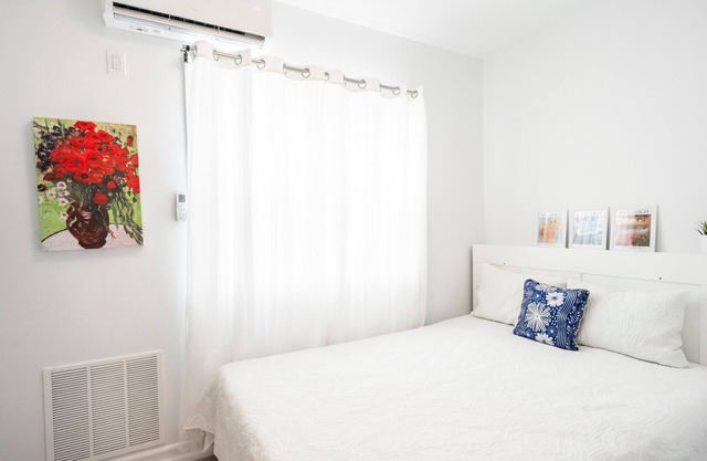 New Cozy Budget Studio with AC, High-speed Wi-Fi