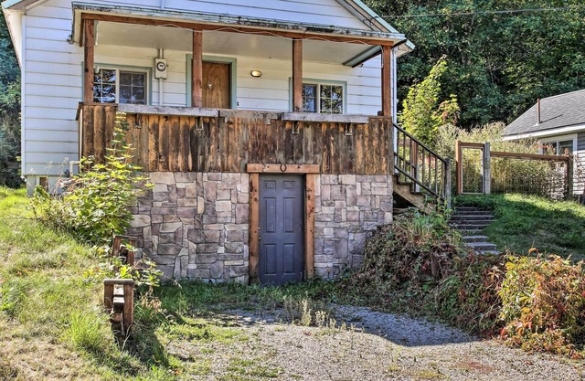 NEW! Cozy Kellogg Home: 1 Mi to Silver Mtn Resort!