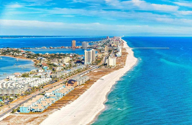 New development nice and cozy for a quick get vacation 27 min. from the beach!