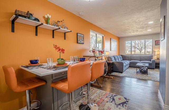 NEW! Eastside Sunset I: Pet-friendly, Great Central Location