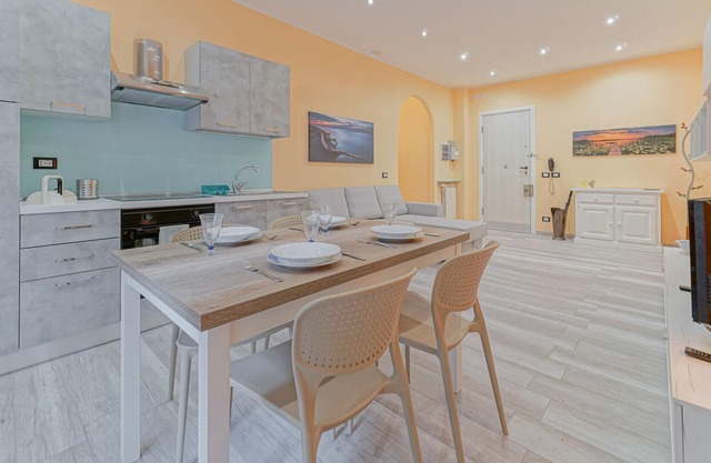 NEW! Elegant Apt 700m from Genova Sturla!