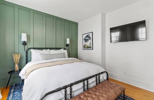 New England Charm, Portland - Parking included