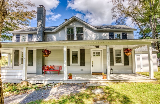 NEW! Family-Friendly Berkshire Farmhouse - Pond, Firepit & Woodburning Stove!