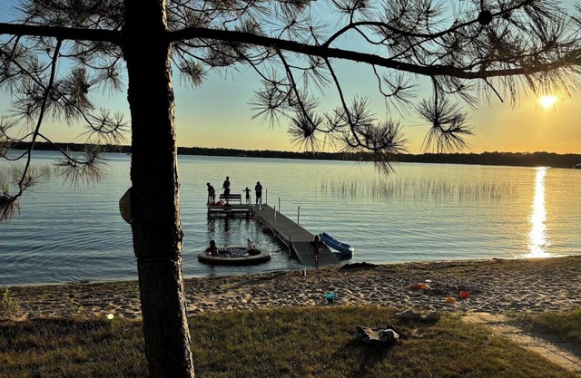 NEW Family-friendly cabin with beautiful sand beach