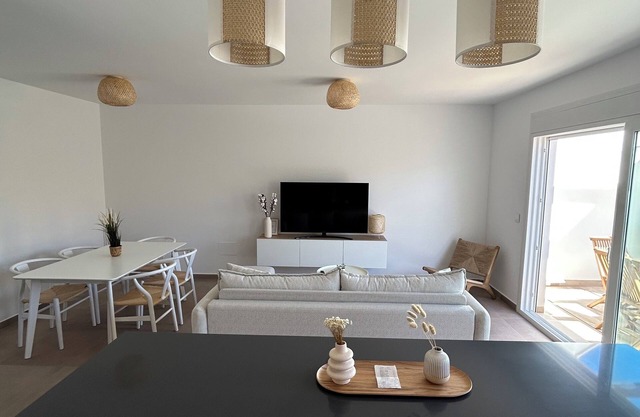 NEW flat with solarium, 50 meters from the sea !!