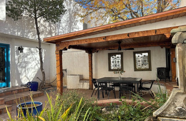 NEW! Foothills townhouse perfect for longer stays!