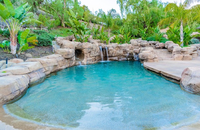 New!!! Gorgeous backyard Oasis on a 38,400 sf lot with 2800 sf home. SEE VIDEO!!