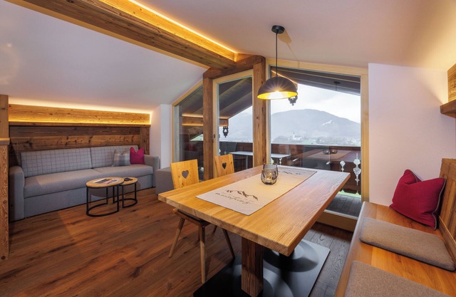Hochfelln 65 sqm, balcony, kitchen, 1 bedroom, 1 bed-sitting room, WLAN, 4 pers