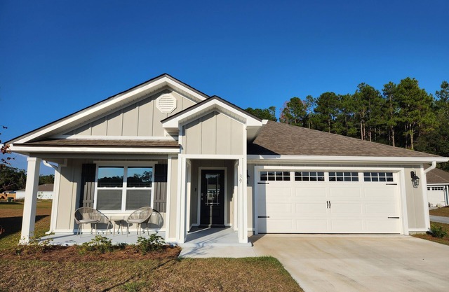 New home charm in Crawfordville
