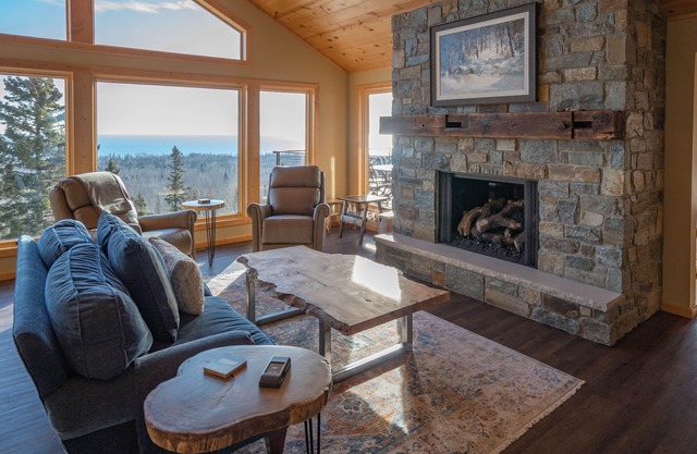 New Home with Panoramic Lake Superior Views in Lutsen
