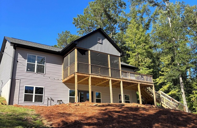 Beautiful, NEWLY BUILT Lake Martin Home