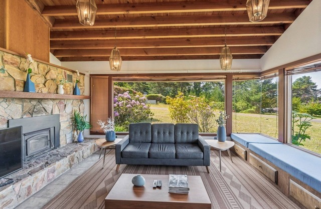 NEW! Irish Beach Gem Scenic Views & BBQ Yard