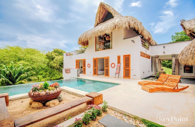 New KeyPoint: Luxury Palomino Beach Höuse