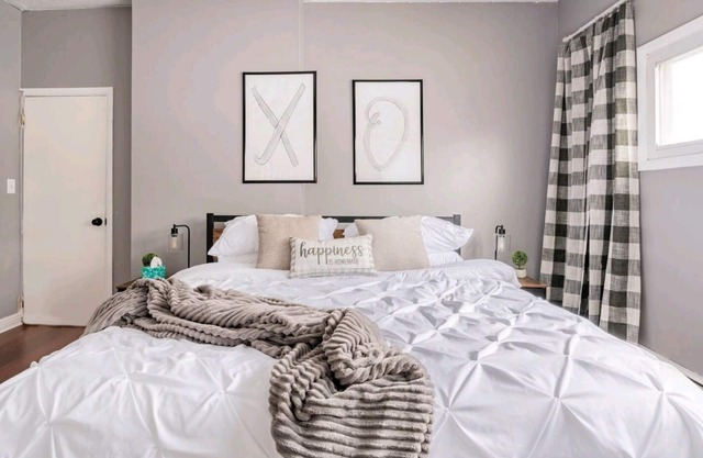 NEW!! King bed Apt. in the heart of the city!