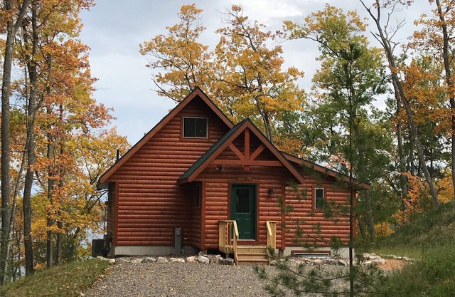 New Lake Home an der Three Lakes Chain - Rustikaler Charme mit modernem Komfort
