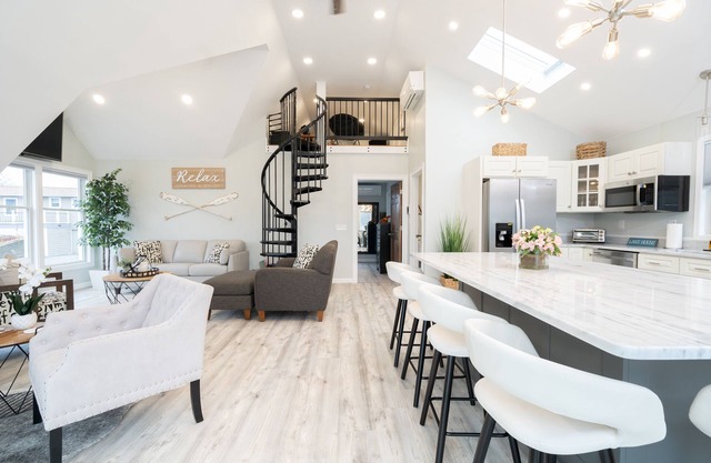 New Lake House w/ Game Room & Stunning Views