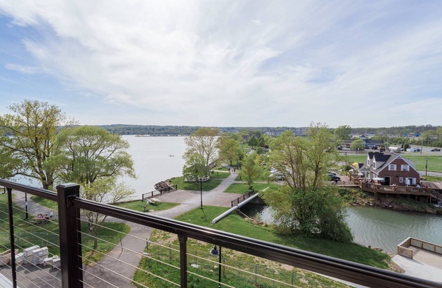 New Lakefront 2 bedroom Condo on North end of Canandaigua Lake