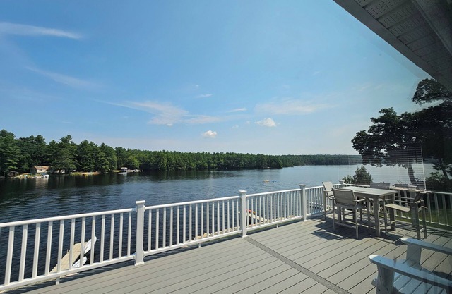 New Lakefront Home, Fully Furnished, Beautiful Views, Central to Attractions