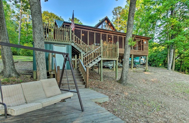 NEU! Lakefront Toledo Bend Cabin mit Dock & Grill!