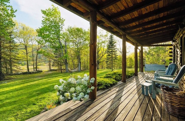 3BR Log Cabin on 9.5 acres in the Catskill Mountains - Andes, NY