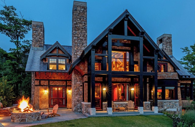 NEW LISTING!! Amazing Spruce Peak Home, Everything Needed For a Luxury Vacation
