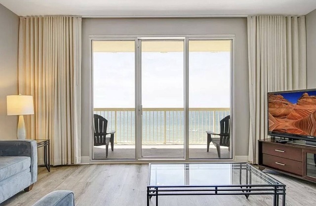 New Listing Awesome Gulf Beachfront Views
