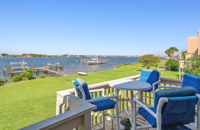 New Listing - Beach N Bay Hideaway!