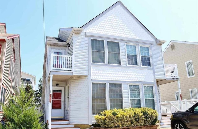 NEW LISTING! Brigantine BEACH BLOCK!