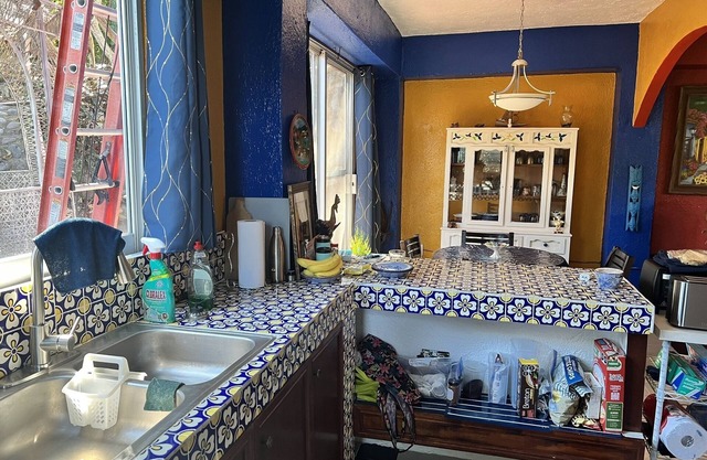 New Listing - Casa Azul, 2 bedroom, 2 bathroom, rooftop patio with ocean view