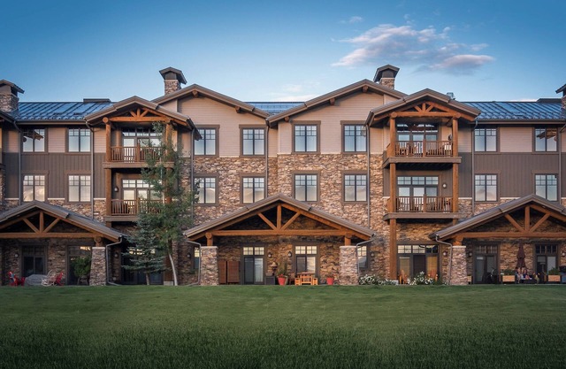 NEW LISTING Luxury 2-bedroom condo at Teton Springs in Victor, ID