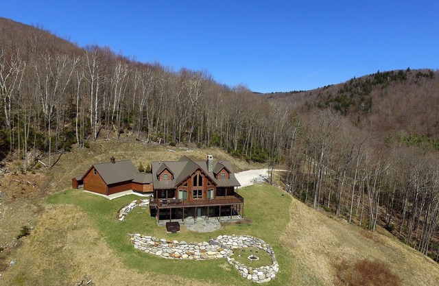 Neues Angebot - Luxus Blockhaus mit herrlichem Blick
