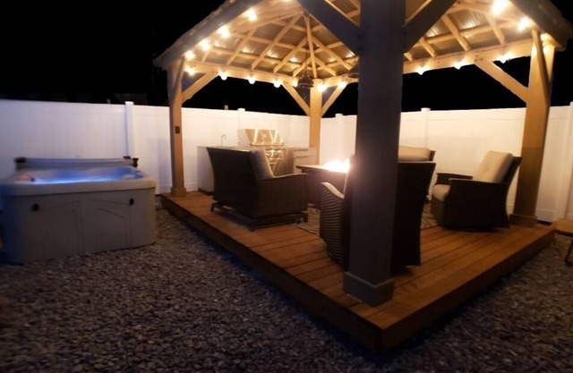 NEW LISTING! New Remodel Sugarhouse Gem+Fenced Yard+Spa+Gazebo+Fiber Internet!