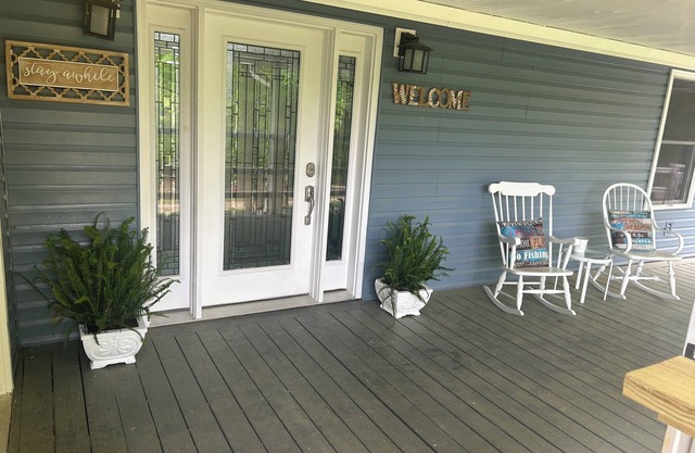 NEW LISTING: Spacious Country Home w/Private Footage on South Fork Spring River