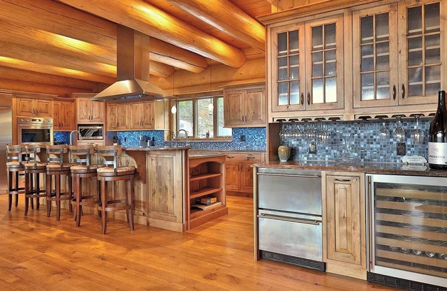 New listing! Stunning Log Cabin on 70 acres w/private pond & hot tub, near Okemo