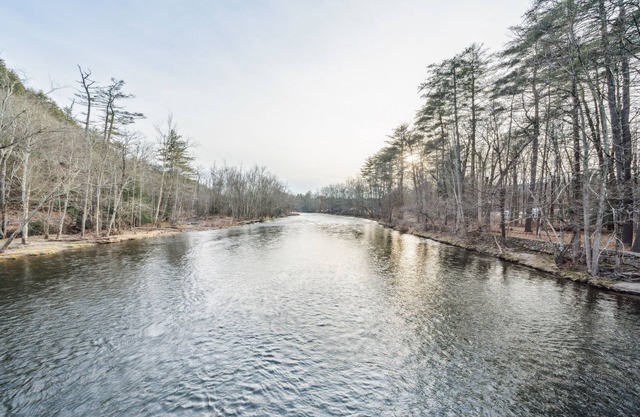 NEW LISTING! The Northern Estate (3-Bedroom Home) by RedAwning
