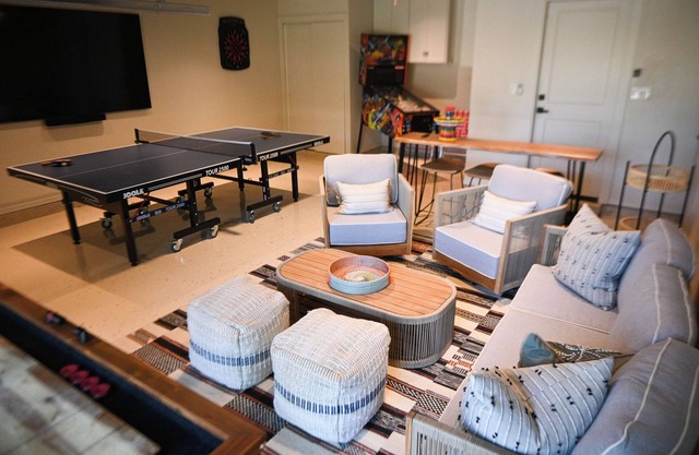 --- NEW LISTING --- The Pickard at OU - a LUXURY family entertaining retreat!