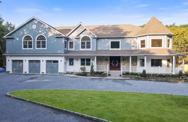 NEW LISTING! The President Mansion Luxurious 7BR Family Retreat by RedAwning